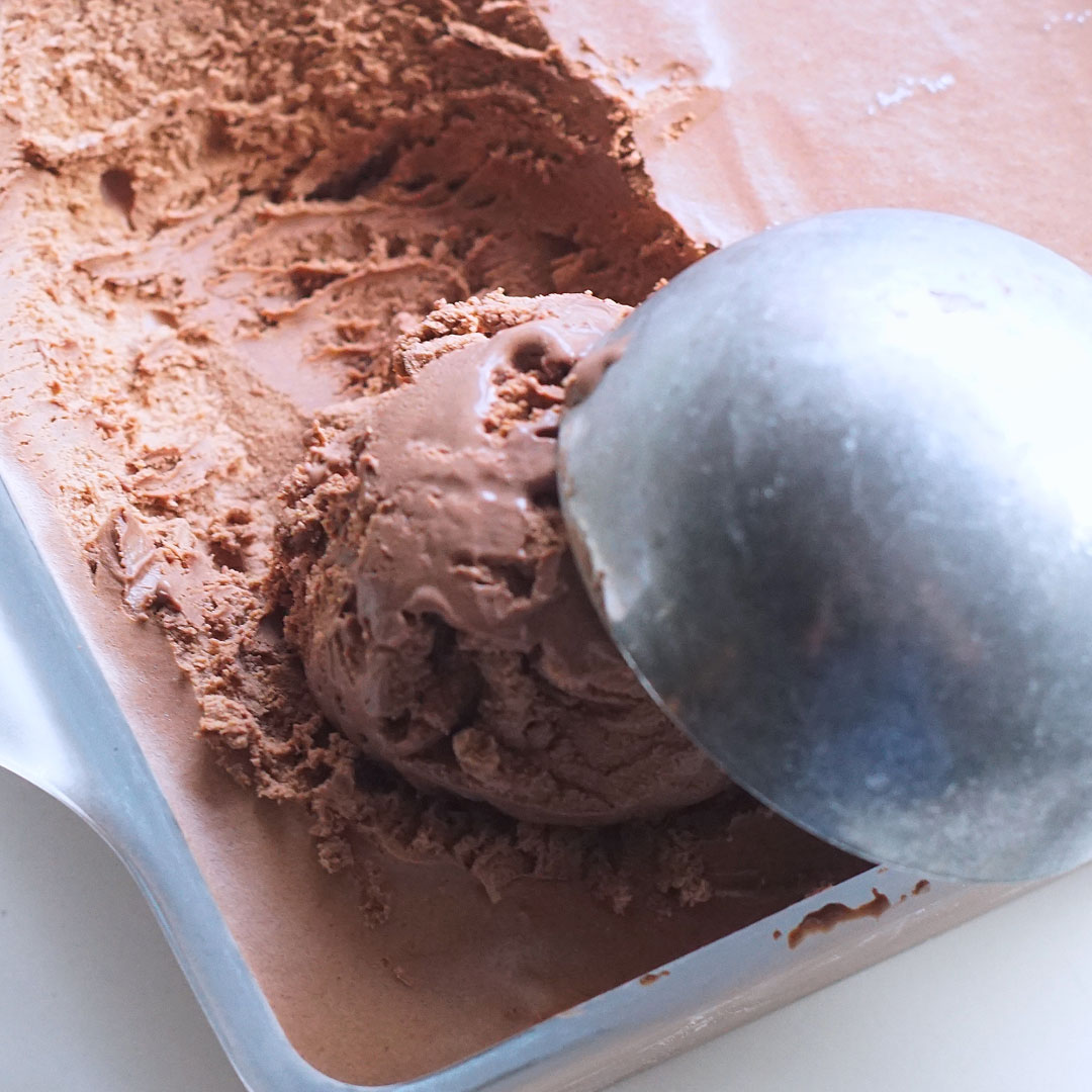 卵不使用 滑らか濃厚なチョコレートアイスクリーム みんなの暮らし日記online