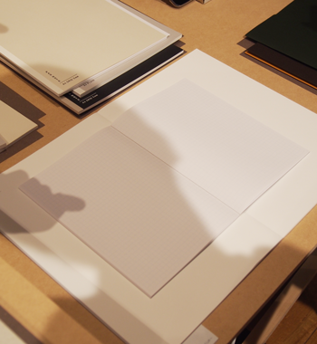 は「PAD NOTE」はメモパッドのようなノート。一枚ずつキレイに剥がせて、ノートの開きも非常に良い作りになっています。